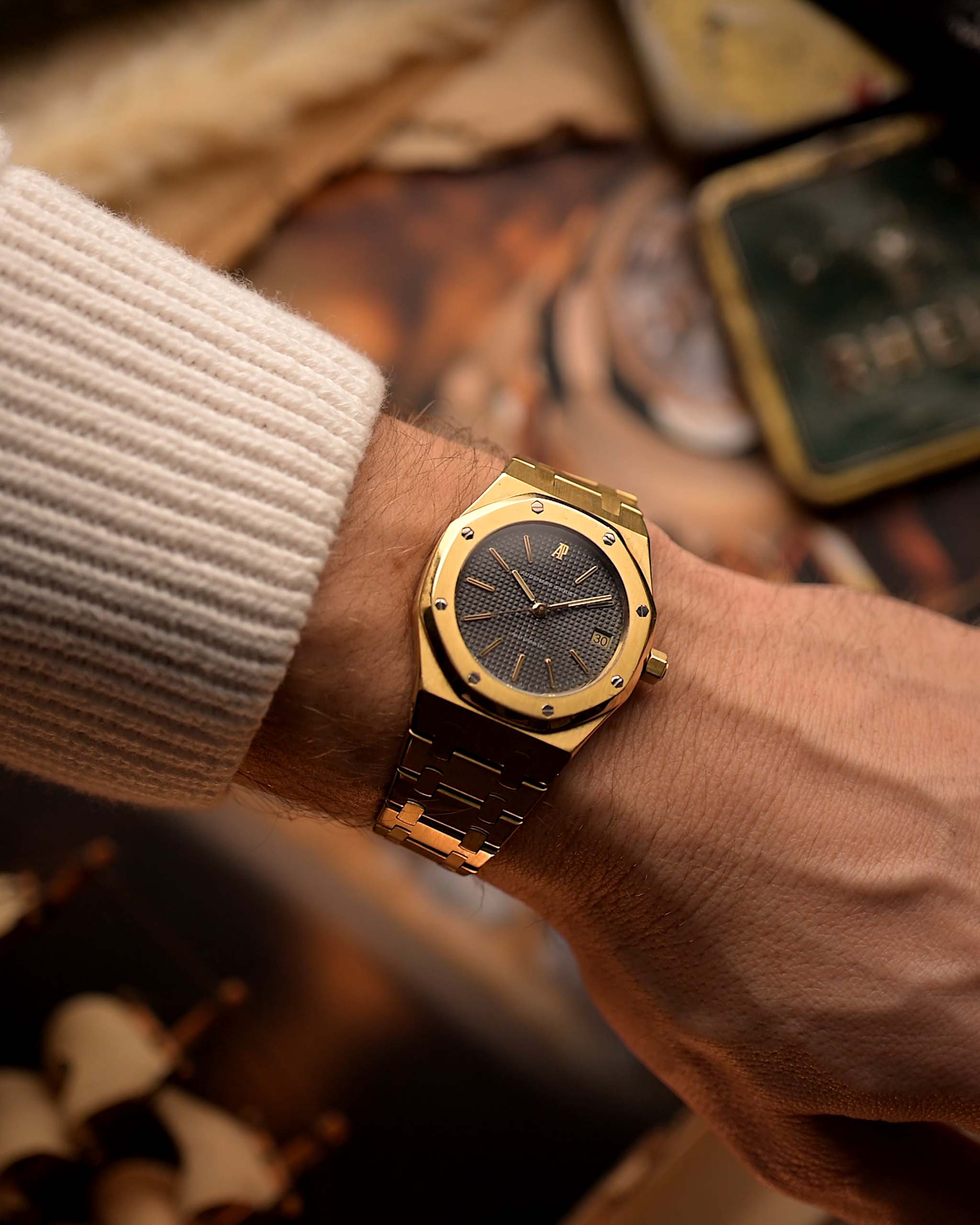 Royal G67s Astronaut Gold People Attraction