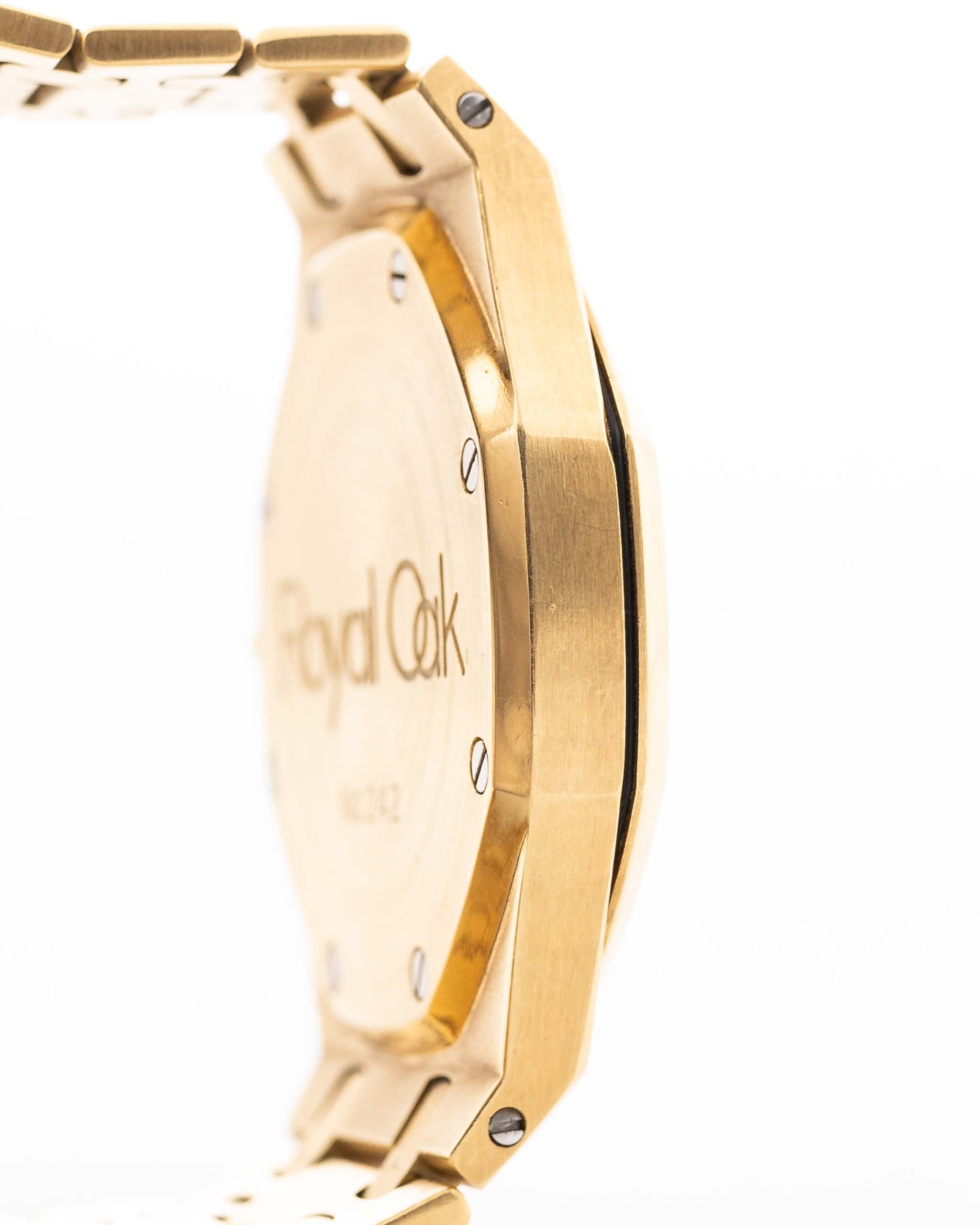 Royal G67s Astronaut Gold People Attraction