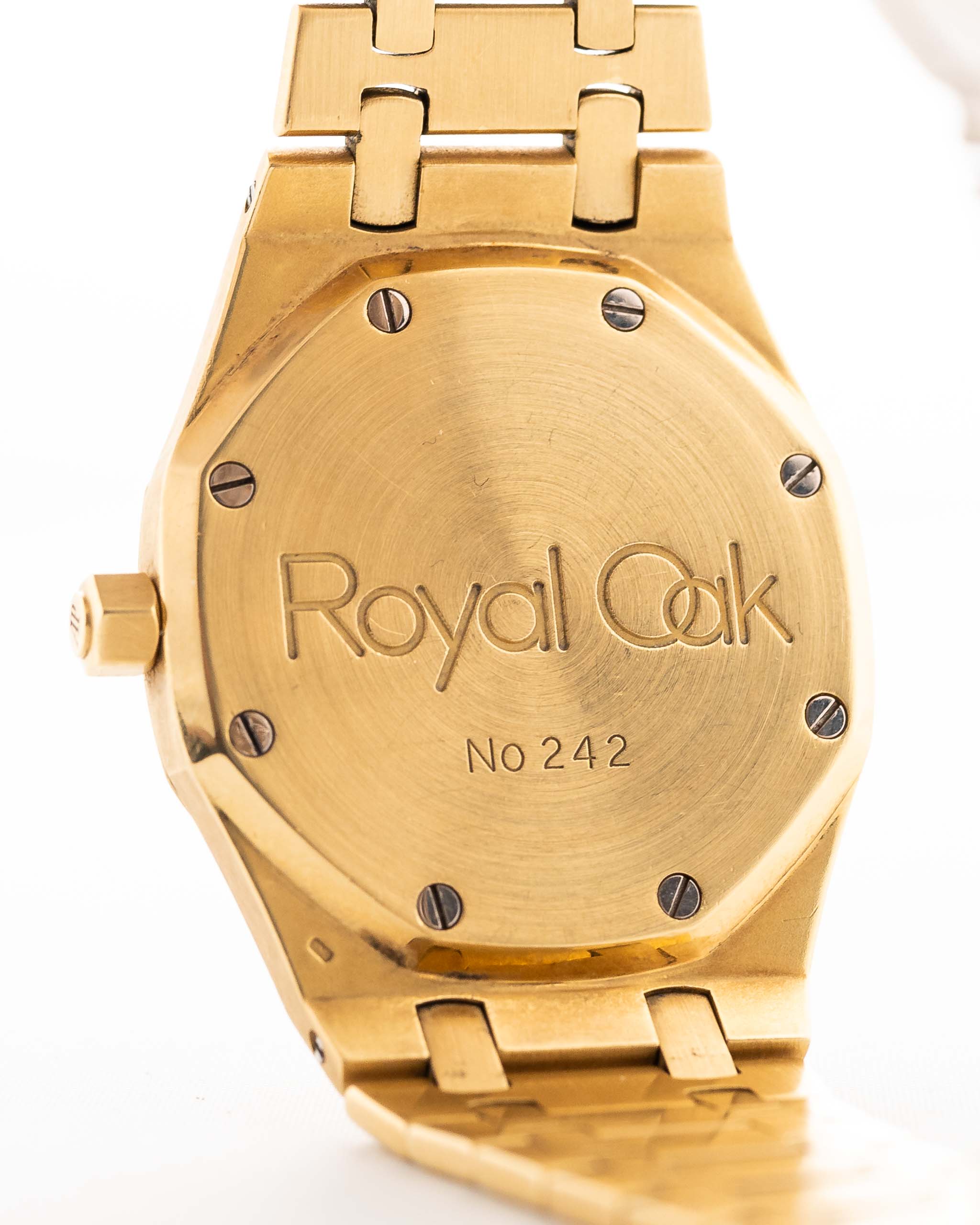 Royal G67s Astronaut Gold People Attraction