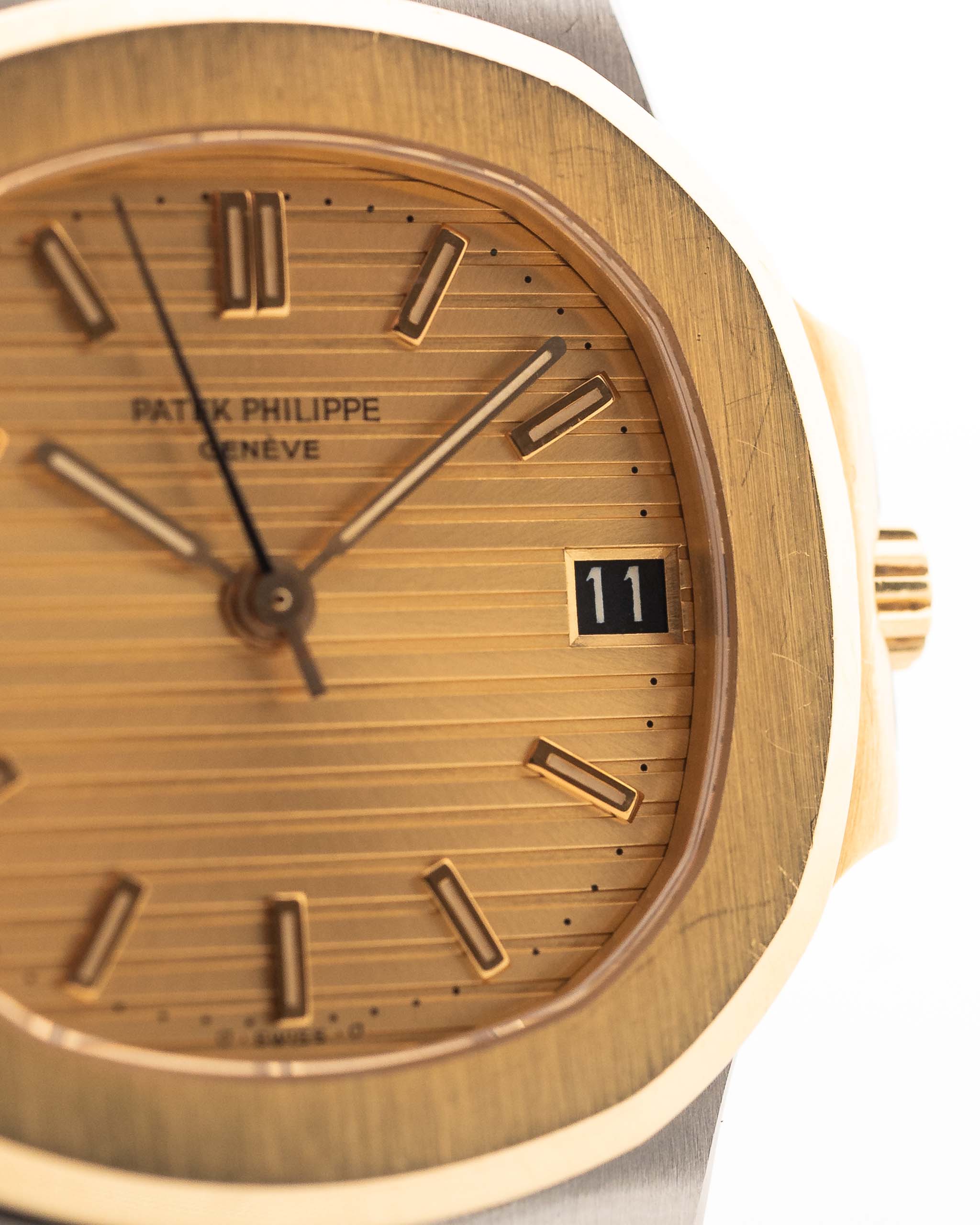 Royal Golf Shield Classic Premium Look Gold Wood G69s Only available Here