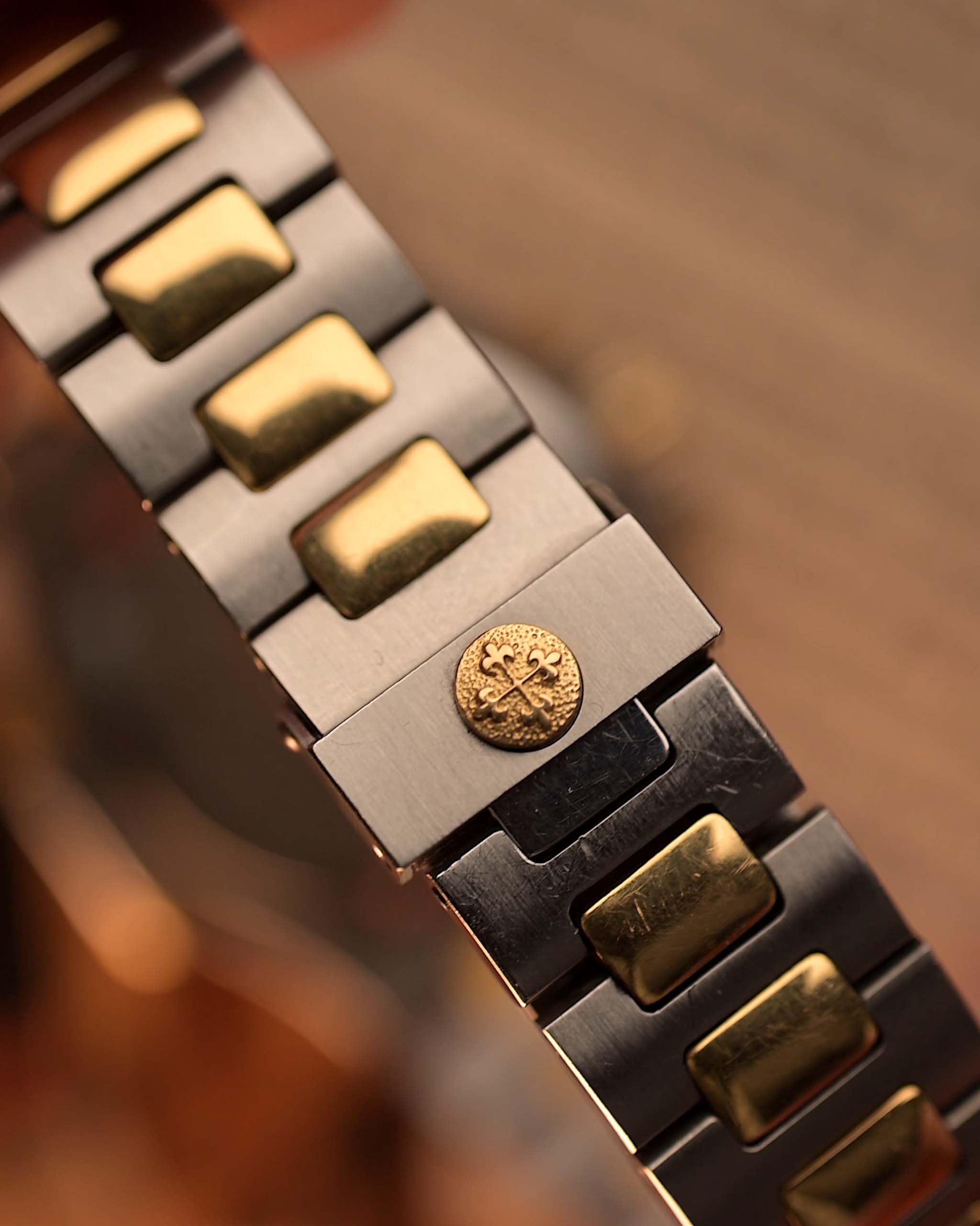 Royal Golf Shield Classic Premium Look Gold Wood G69s Only available Here