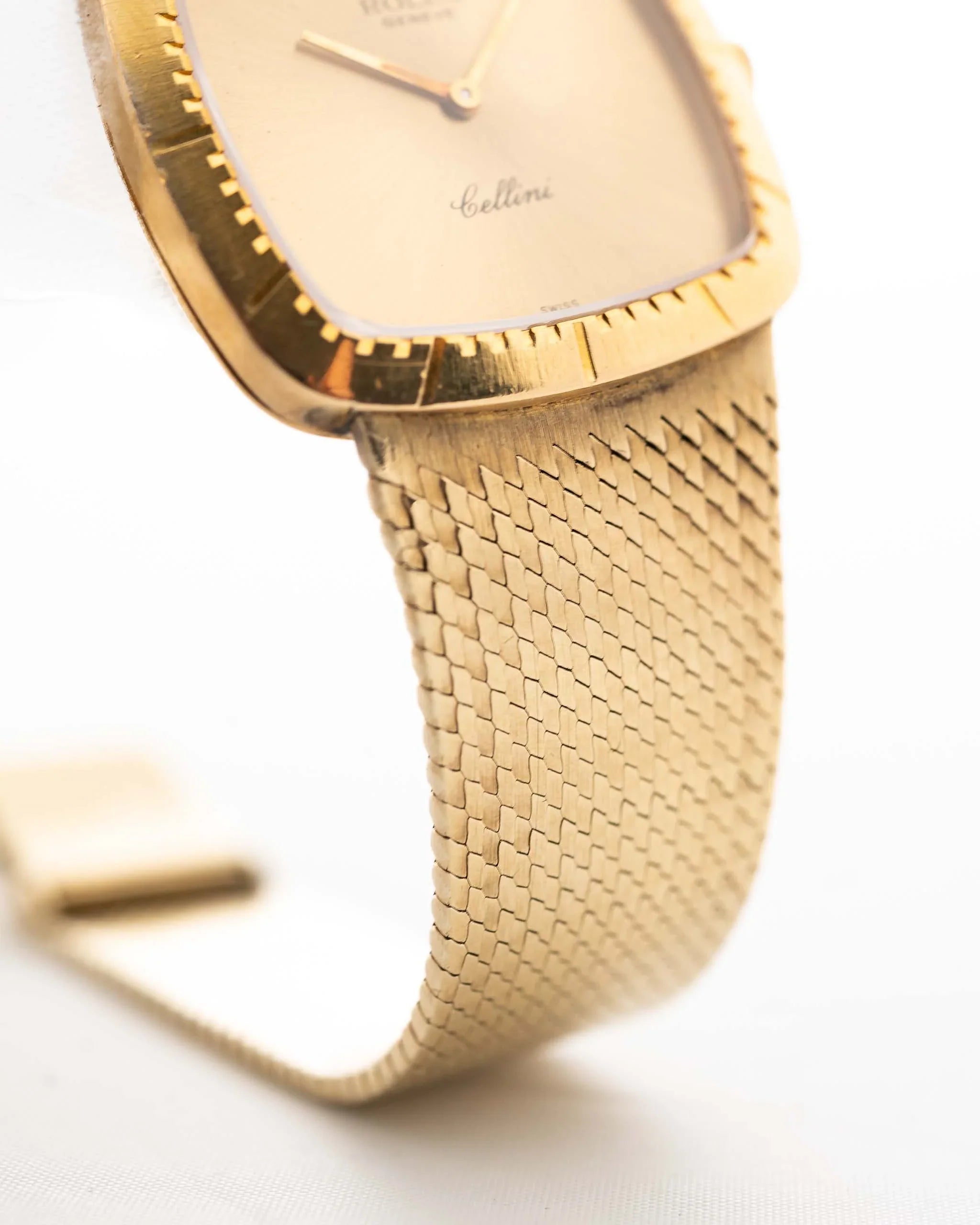 Royal Gemas 18k Gold Premium Look G69s (7-A Quality)Only available In India Here