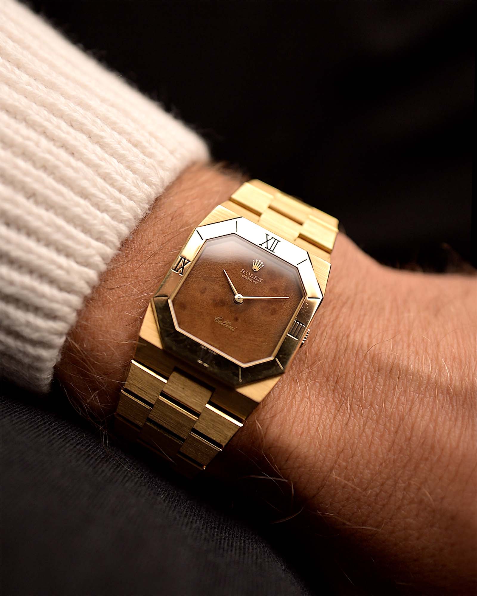 Royal Graceful Charm G779s Wood Dial Only Available Here In India 🇮🇳 (7-A Quality)