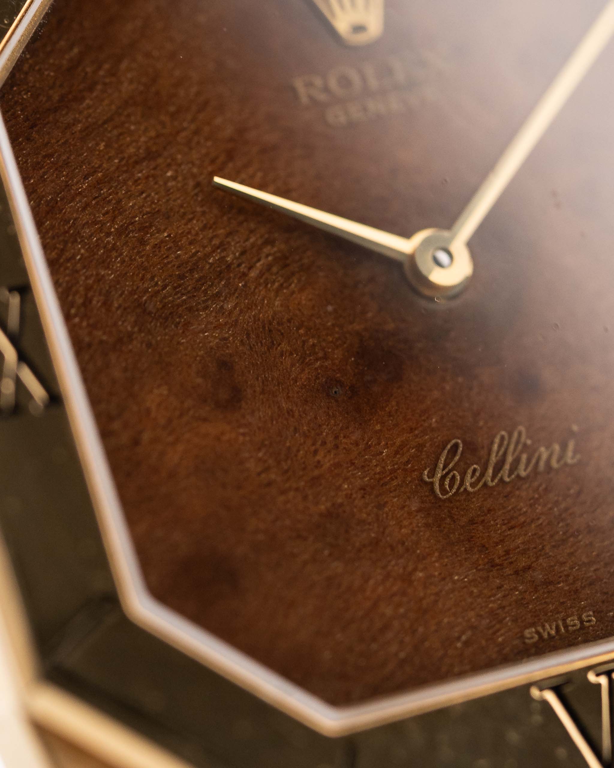 Royal Graceful Charm G779s Wood Dial Only Available Here In India 🇮🇳 (7-A Quality)