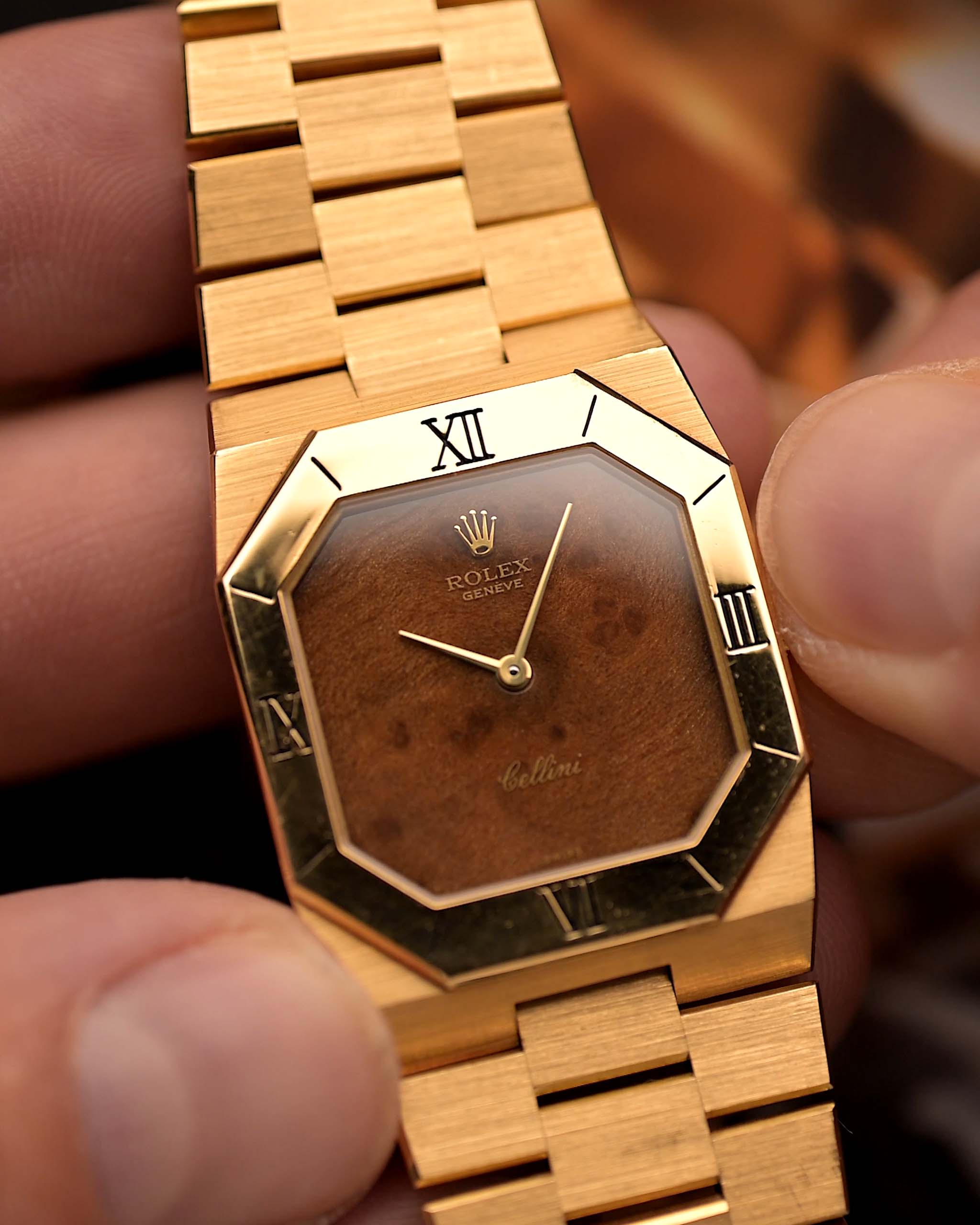 Royal Graceful Charm G779s Wood Dial Only Available Here In India 🇮🇳 (7-A Quality)